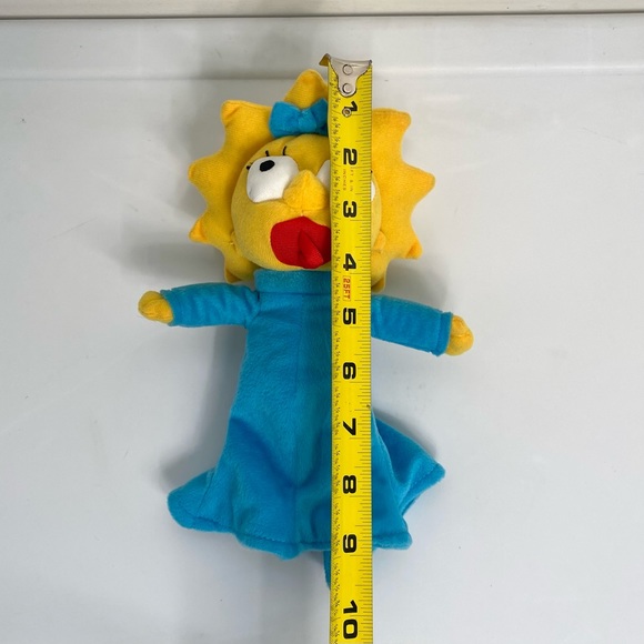 Universal Studios Maggie Simpson Plush 9” (A6) - Picture 9 of 11